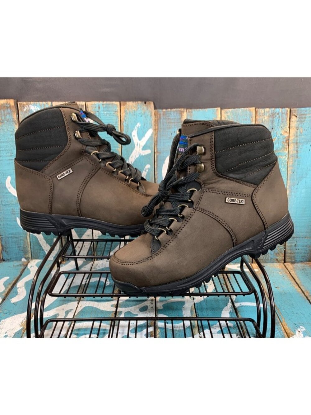 Vintage LL Bean Hiking Boots Leather Womens 7.5M GoreTex Vibram 90s Brown Y2K